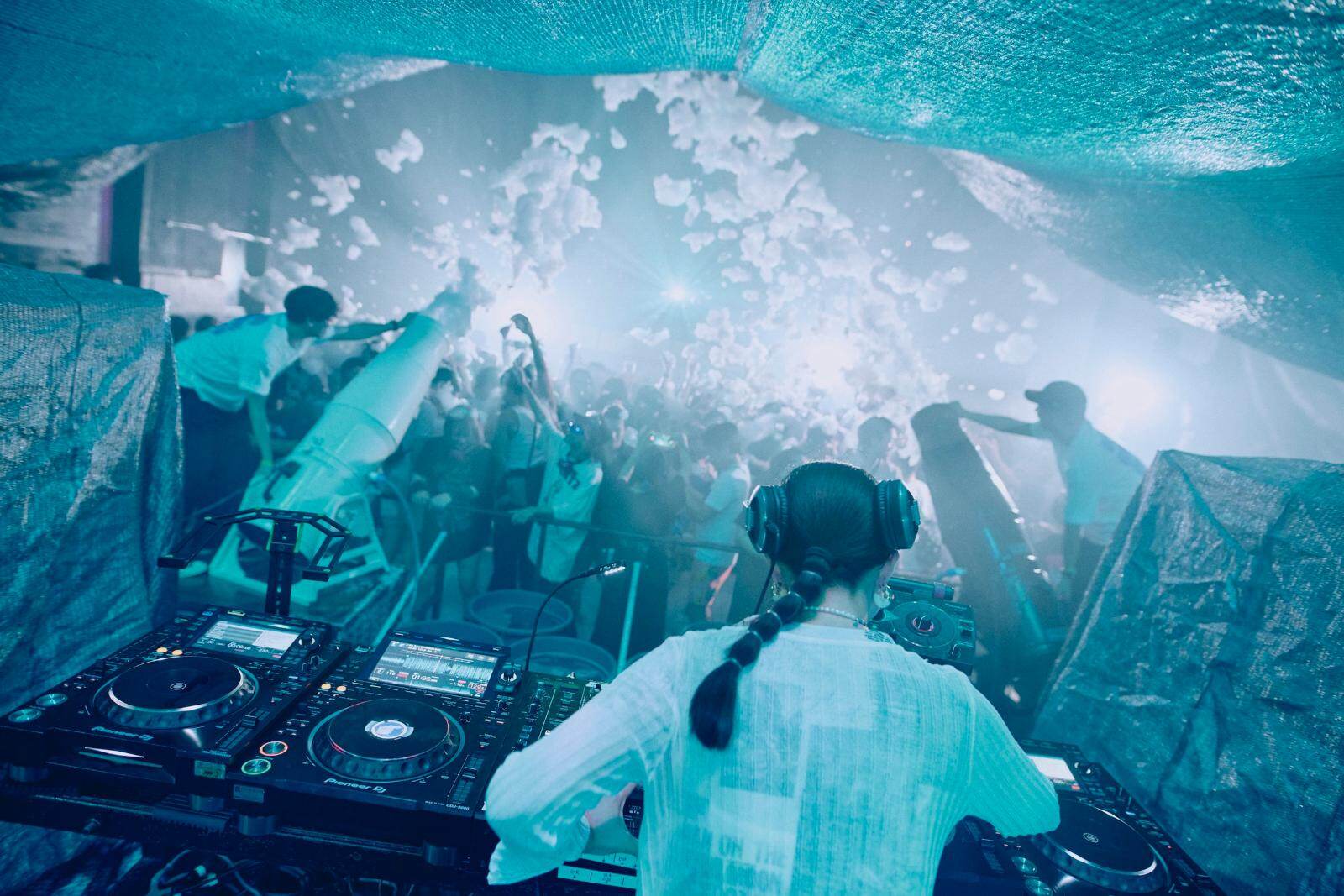 “泡まみれ”体験型イベント「泡パ」渋谷で、大量の泡と楽しむダンスミュージック｜写真10