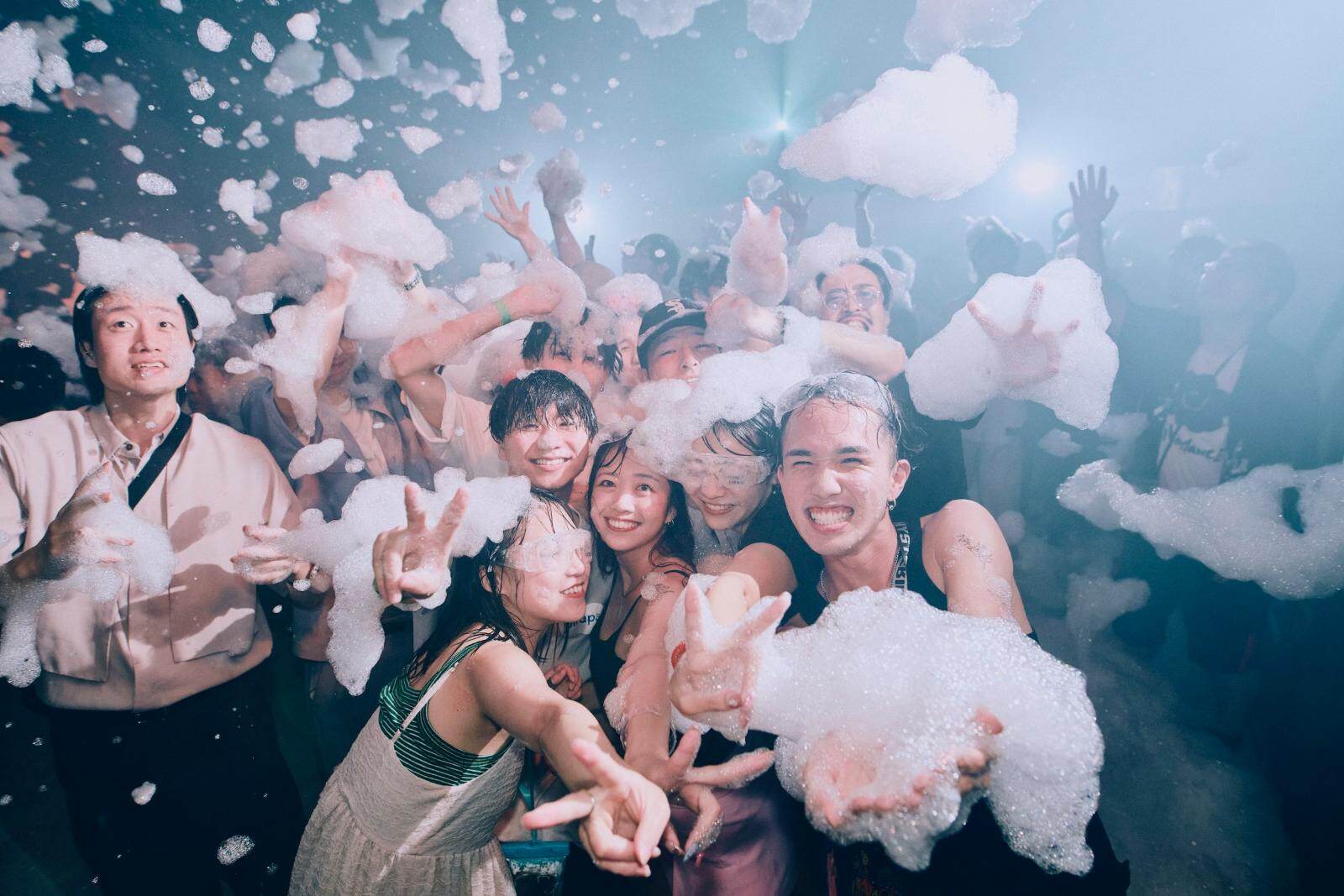 “泡まみれ”体験型イベント「泡パ」渋谷で、大量の泡と楽しむダンスミュージック｜写真9