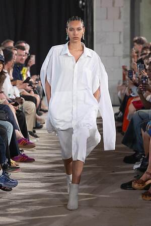 ブジガヒル(BUZIGAHILL) 2026年春夏ウィメンズ&メンズコレクション  - 写真1