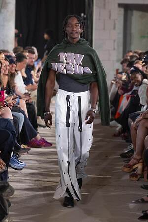 ブジガヒル(BUZIGAHILL) 2026年春夏ウィメンズ&メンズコレクション  - 写真18