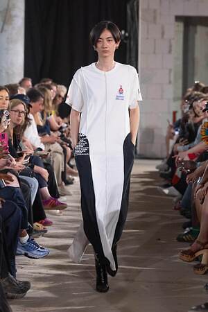 ブジガヒル(BUZIGAHILL) 2026年春夏ウィメンズ&メンズコレクション  - 写真32