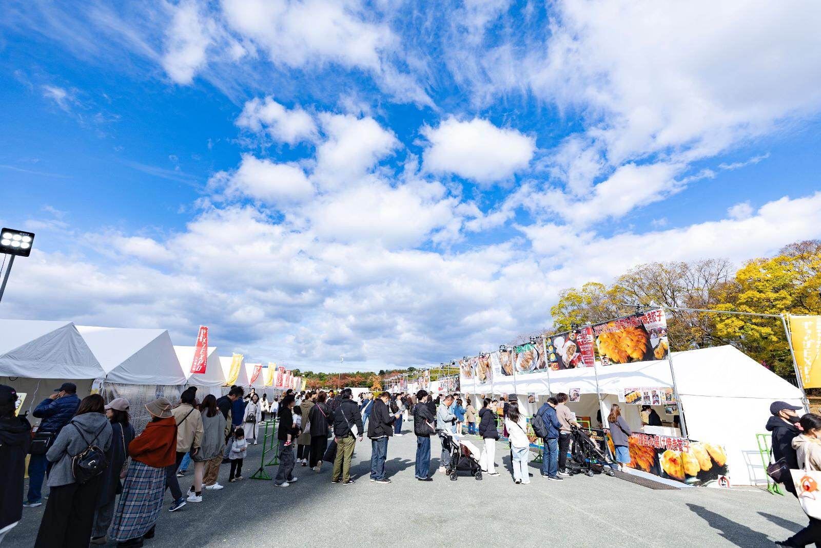 花火大会「万博夜空がアートになる日 2025」大阪・万博記念公園で、音楽とシンクロする15,000発｜写真4