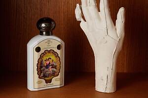 オフィシーヌ・ユニヴェルセル・ビュリーのリキッドソープに新作、“菜園or異国の夢”着想の香り