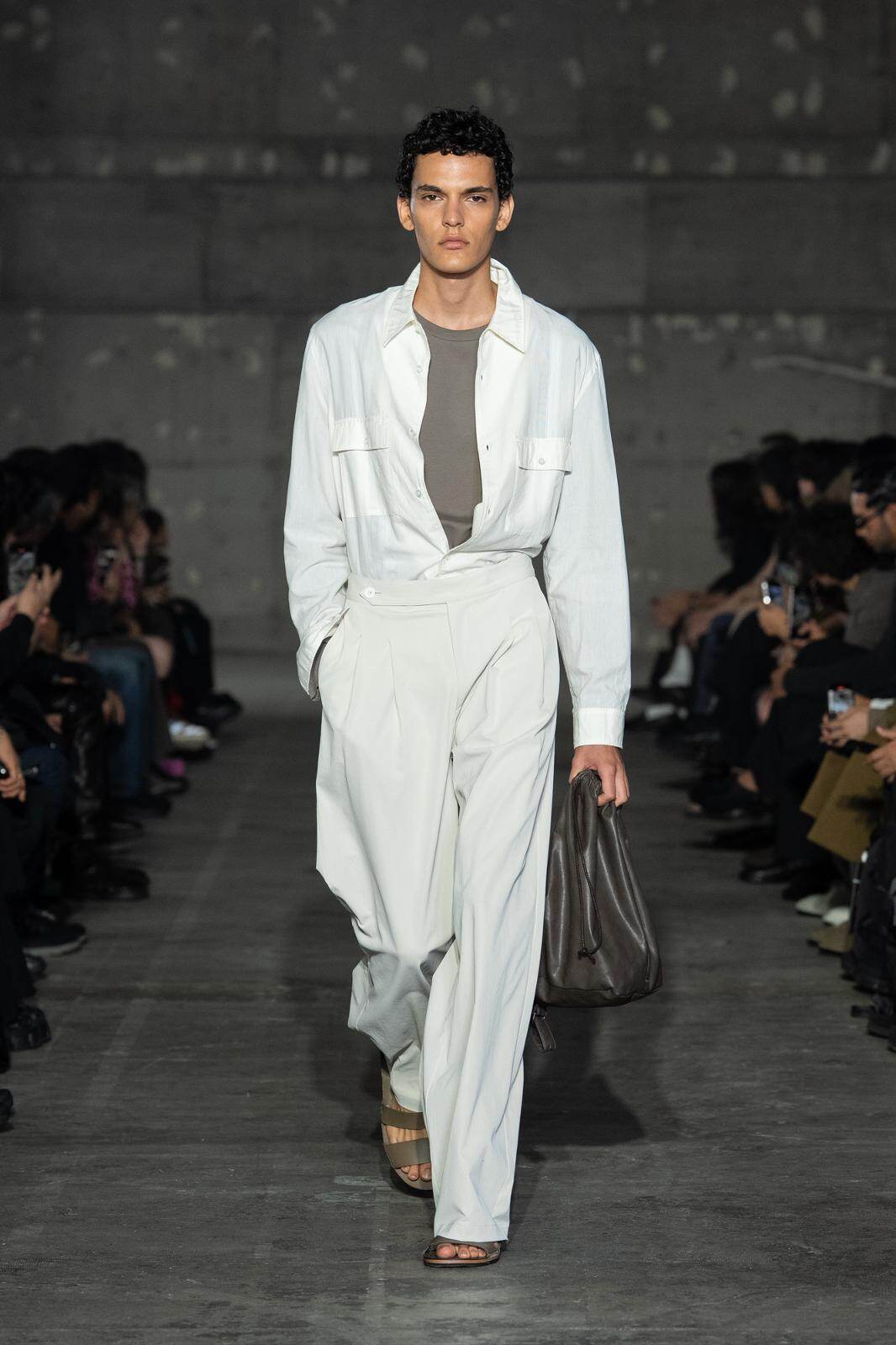 アタッチメント 2026年春夏<span>コレクション</span> - 写真3