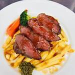 「フランス展 2025」ジェイアール京都伊勢丹で、“バラ×桃”かき氷や自家製ハムのガレット｜写真5