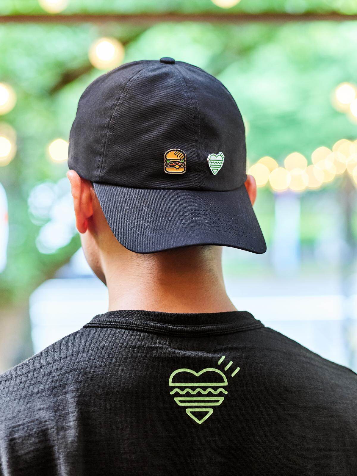 ヒューマンメイド×シェイク シャック“ハートハンバーガー”ロゴ入りTシャツやパスケース｜写真15