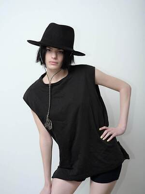 ナインテイラー(Nine Tailor) 2025-26年秋冬ウィメンズコレクション  - 写真2