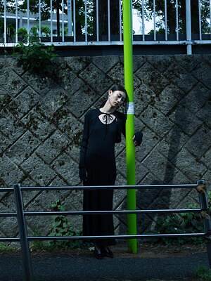 マメ クロゴウチ(Mame Kurogouchi) 2025-26年秋冬ウィメンズコレクション  - 写真3