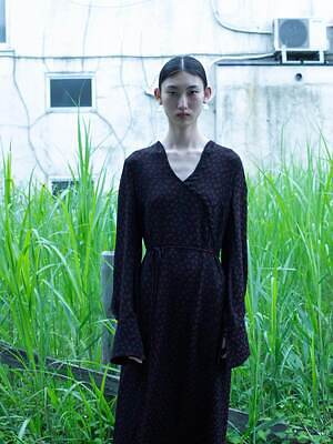 マメ クロゴウチ(Mame Kurogouchi) 2025-26年秋冬ウィメンズコレクション  - 写真15