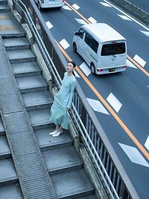 マメ クロゴウチ(Mame Kurogouchi) 2025-26年秋冬ウィメンズコレクション  - 写真17