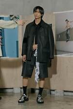 ヴェイン 2026年春夏コレクション -〈いま・ここ〉へと向ける鋭敏な感覚｜写真21