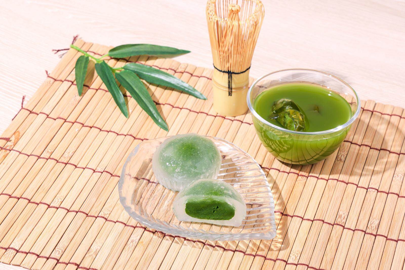 「ひやもち水まんじゅう 宇治抹茶あん」181円