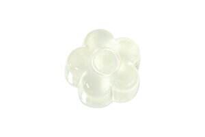 マリークワント25年冬コスメ、デイジー型の“ぷるぷる”美容液せっけん