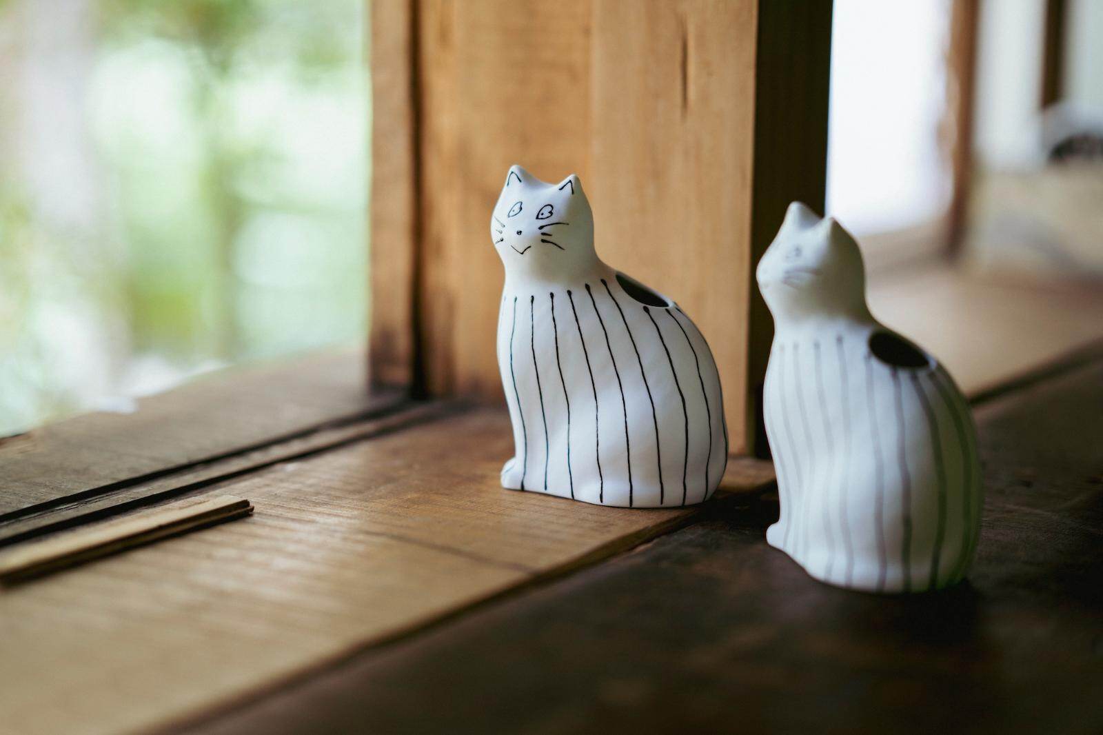 子猫モチーフの“花柄＆カラフル絵付け”花器、元コシラエル・ひがしちか監修｜写真27