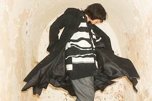 サルバム“裁ち切り裏地”ヘリンボーンコート＆シープレザーのガウンコート、千葉・柏で初の限定ストア