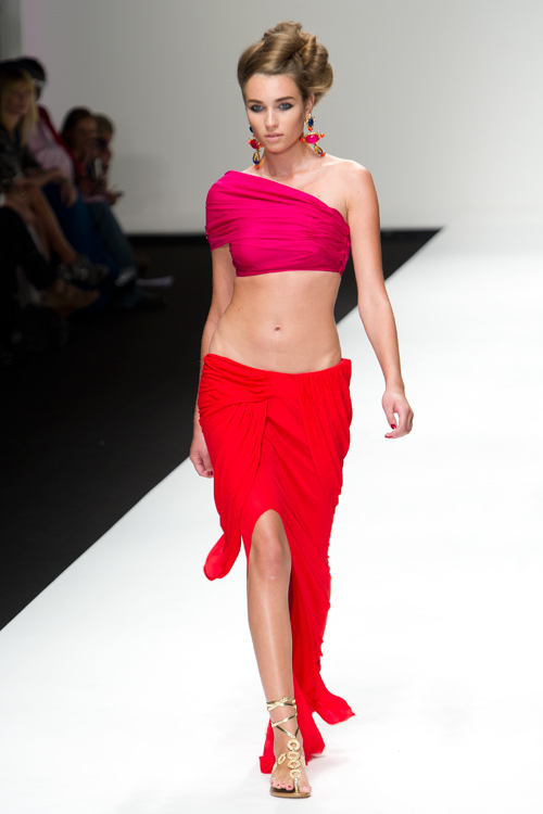イッサ 2011年春夏<span>コレクション</span> - 写真3