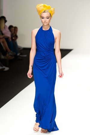 美しい色彩にあふれた、洗練されたエレガンス　イッサ ロンドン（ISSA LONDON）の2011年春夏コレクション｜写真10