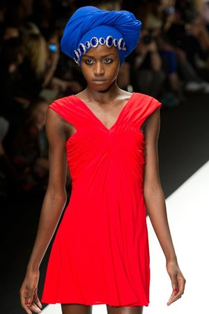 美しい色彩にあふれた、洗練されたエレガンス　イッサ ロンドン（ISSA LONDON）の2011年春夏コレクション｜写真14