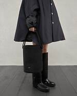 ザ・リラクス 2025年秋冬ウィメンズコレクション - 静謐さに交わる緊張と抜け感｜写真7