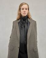 ザ・リラクス 2025年秋冬ウィメンズコレクション - 静謐さに交わる緊張と抜け感｜写真43