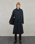 ザ・リラクス 2025年秋冬ウィメンズコレクション - 静謐さに交わる緊張と抜け感｜写真70