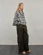 ザ・リラクス 2025年秋冬ウィメンズコレクション - 静謐さに交わる緊張と抜け感｜写真89