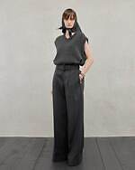 ザ・リラクス 2025年秋冬ウィメンズコレクション - 静謐さに交わる緊張と抜け感｜写真109