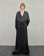 ザ・リラクス 2025年秋冬ウィメンズコレクション - 静謐さに交わる緊張と抜け感｜写真112