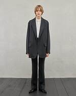 ザ・リラクス 2025年秋冬ウィメンズコレクション - 静謐さに交わる緊張と抜け感｜写真121