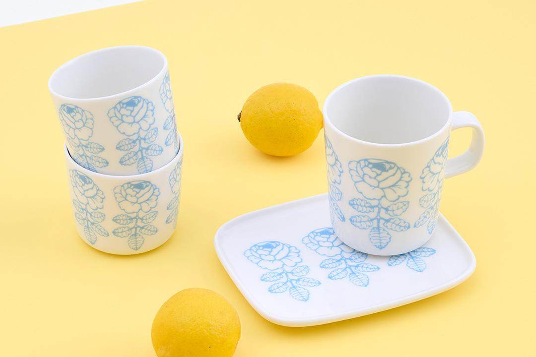 マリメッコ(Marimekko) ウェディングローズ柄｜写真1