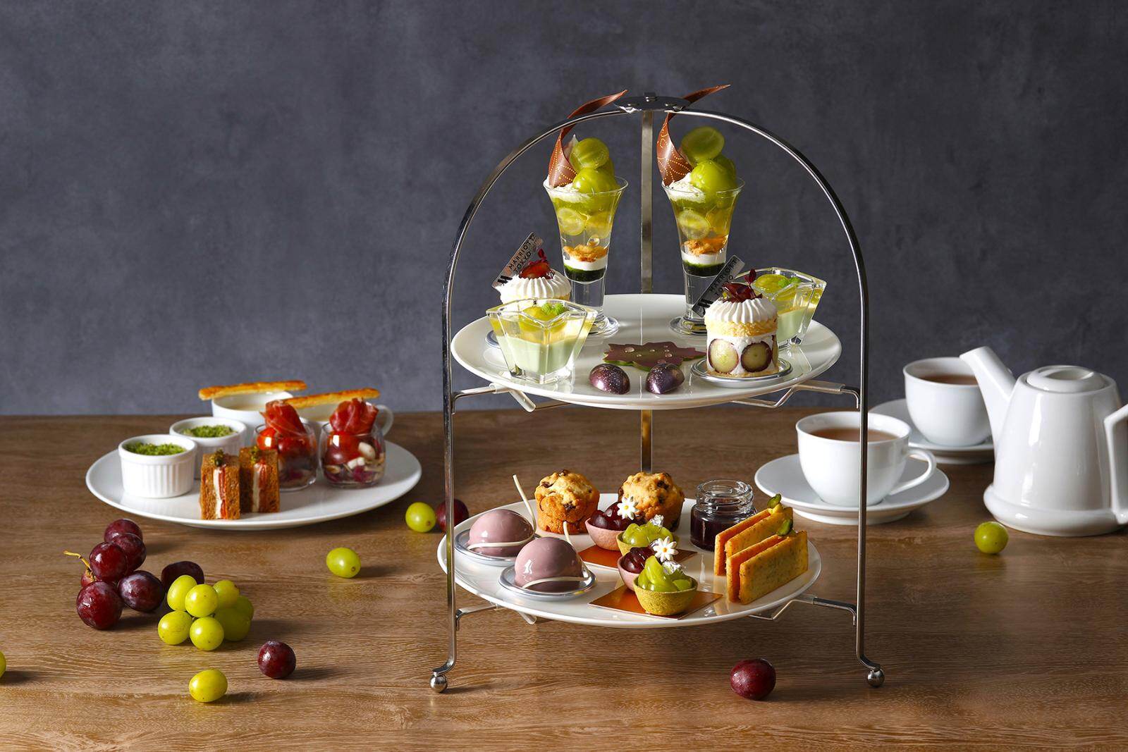 東京マリオットホテル“ぶどうが主役”の秋アフタヌーンティー、大粒シャインマスカットパフェなど