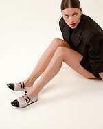 レペット“パール”ストラップのメリージェーン、艶やかなパテントの厚底レザーシューズも｜写真9