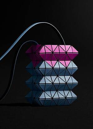 バオ バオ イッセイ ミヤケ”サボテン”着想ショルダーバッグ＆メタリック調トート｜写真7