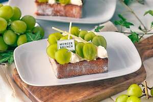 シャインマスカット尽くしアフタヌーンティー、贅沢フレンチトーストなどマーサーブランチ エビスで｜写真3
