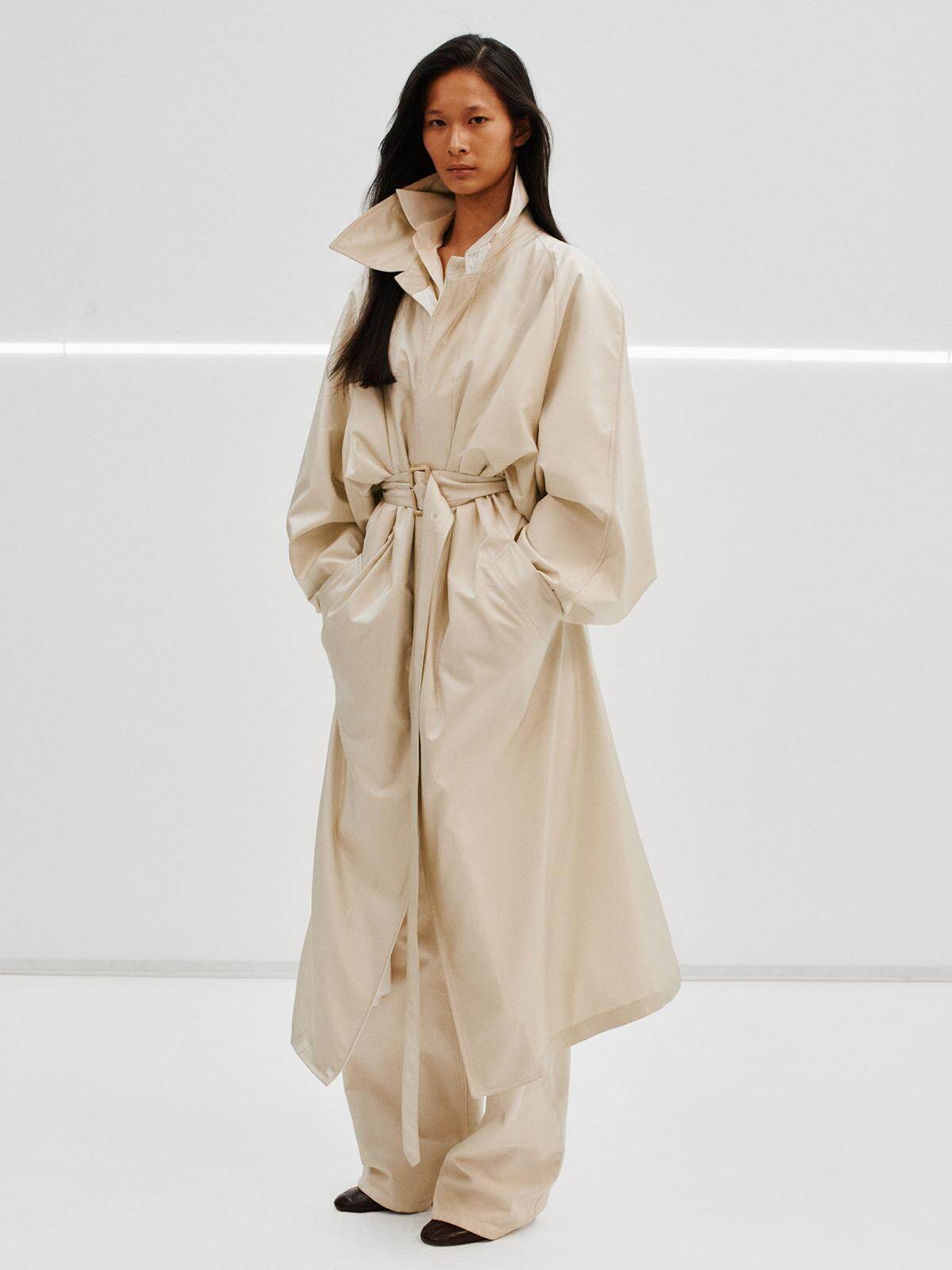 フィービー ファイロ コレクション「D」 2026年春夏<span>コレクション</span> - 写真1