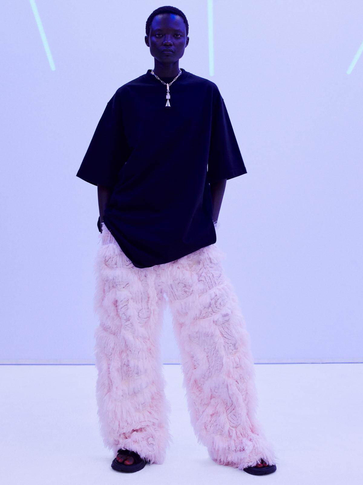フィービー ファイロ コレクション「D」 2026年春夏<span>コレクション</span> - 写真12