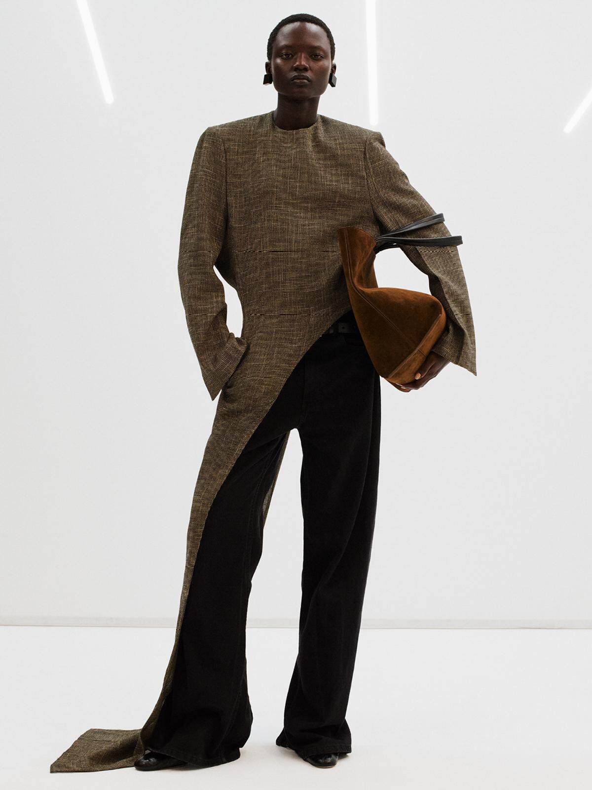 フィービー ファイロ コレクション「D」 2026年春夏<span>コレクション</span> - 写真18