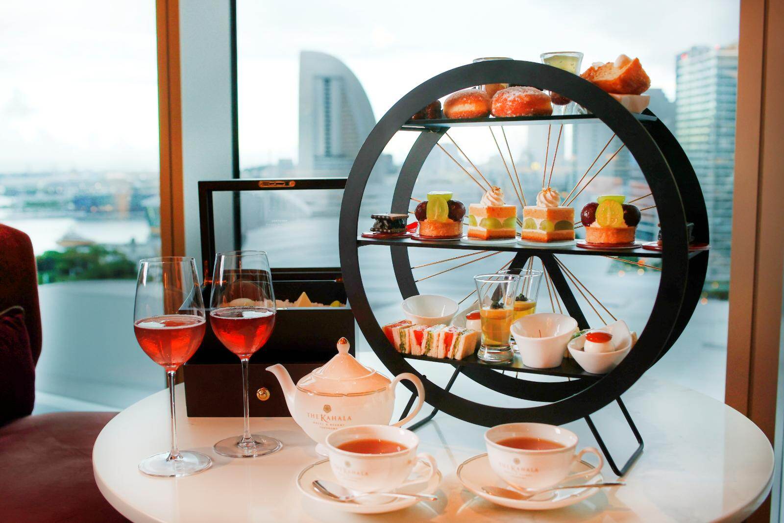 「巨峰＆シャインマスカット」の秋アフタヌーンティー、ザ・カハラ・ホテル＆リゾート 横浜で