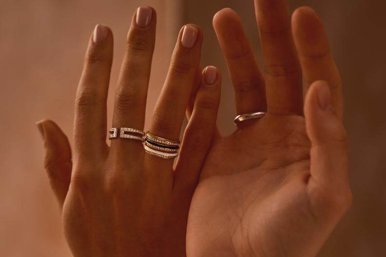 メンズジュエリー｜ジェミオ「アリアンヌ」ギリシャ神話“アリアドネの糸”着想リング、煌めくパヴェダイヤモンドジュエリー