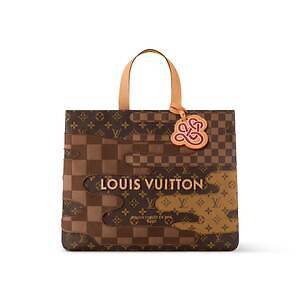 和風テイスト♪ パッチワーク Tシャツ Louis Vuitton モノグラム 新品同様 LOUIS VUITTON ルイヴィトン モノグラム パッチワーク