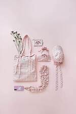 キャス キッドソン“手書き”のギンガムチェック雑貨、結べるリボン付きトートバッグ＆ポーチ｜写真3