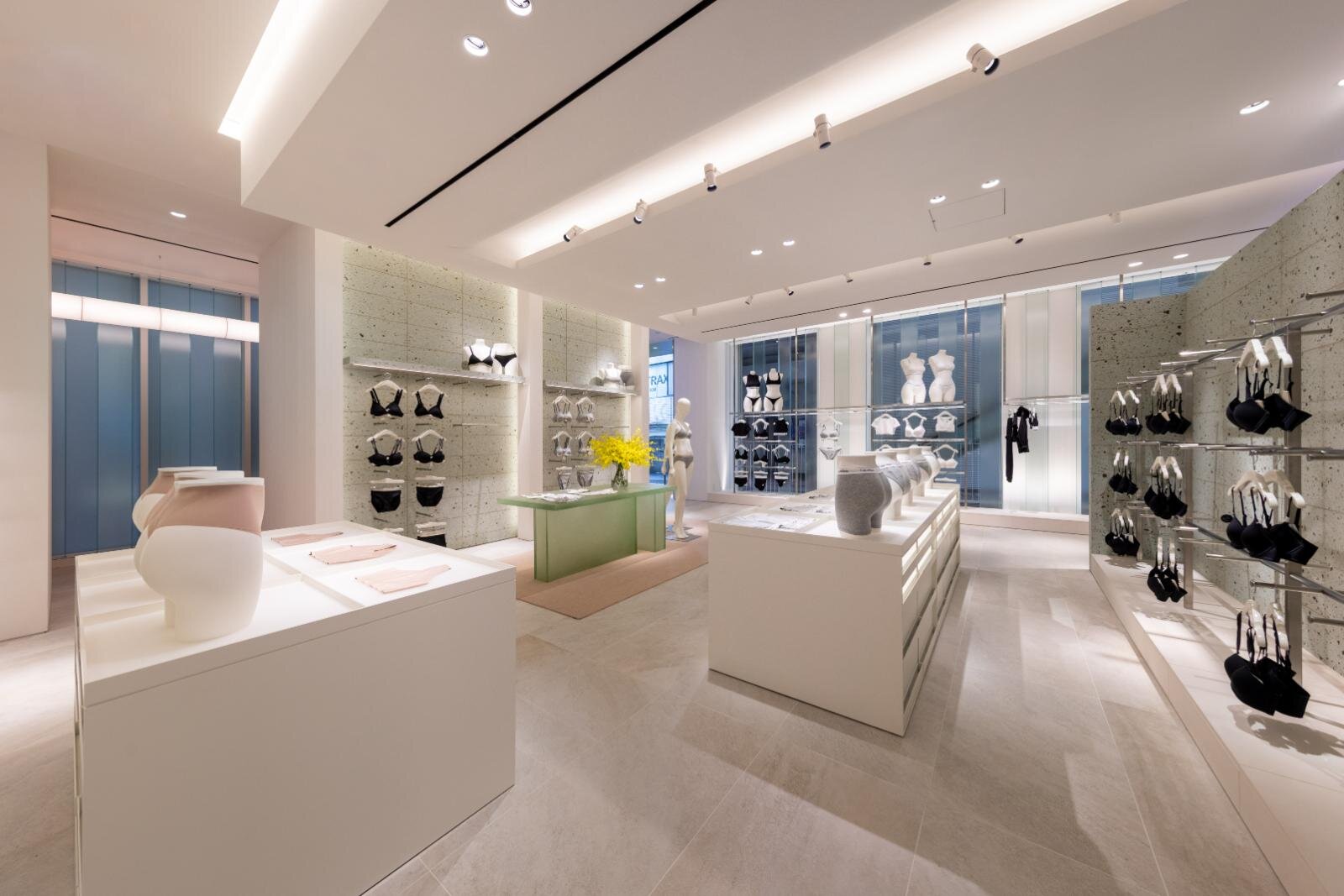 カルバン・クライン”アジア初”世界最大旗艦店が東京・原宿に、3フロアにアパレルやアンダーウェア展開｜写真24