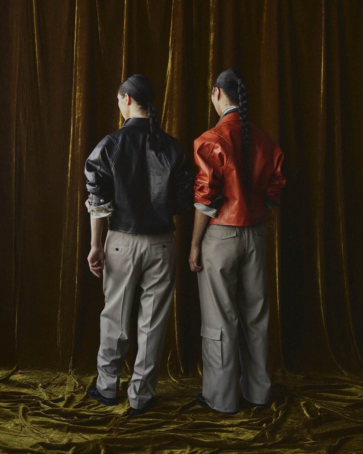 イレニサ“シャギーモヘア”のダブルチェスターコート＆軽やかなホースレザージャケット｜写真4