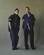 イレニサ“エポーレット付き”軽やかウールのブルゾン＆柔らかなブリーチのデニムスラックス｜写真4