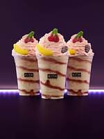 キス トリーツ”アーケードゲーム”風8ビットロゴTシャツ、フルーツグミ載せたミルクシェイクも｜写真12