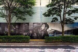 「ユウラクチョウパーク」有楽町駅前に新施設、ファレル＆NIGO参画のKAWSアート展示や商業空間｜写真7