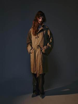 タイニーダイナソー(tiny dinosaur) 2025-26年秋冬ウィメンズコレクション  - 写真1