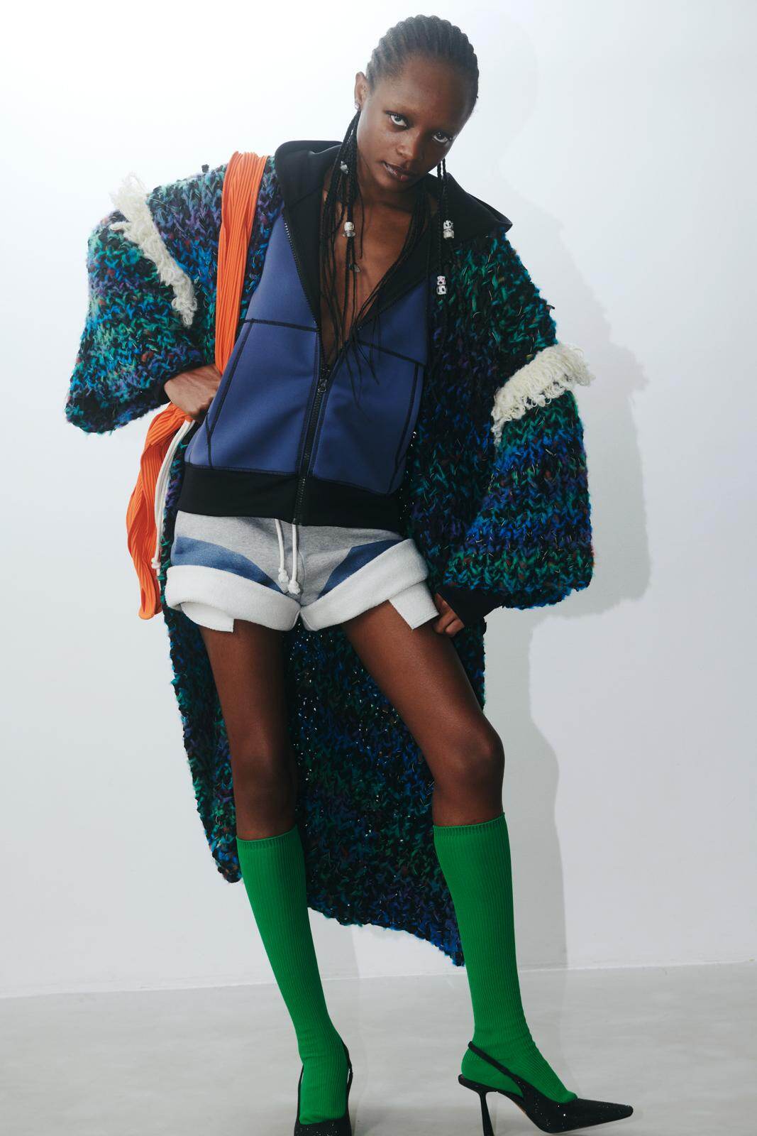 コトハヨコザワ 2025-26年秋冬｜ ポンチョ