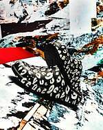 タカヒロミヤシタザソロイスト．×ウーフォスの厚底サンダル、全面レオパード＆楽譜のパターン入り｜写真1