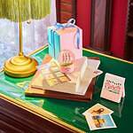 アフタヌーンティー・リビング"ウェス・アンダーソンの世界観”をグッズに、ロゴ入りボトルやエコバッグ｜写真5